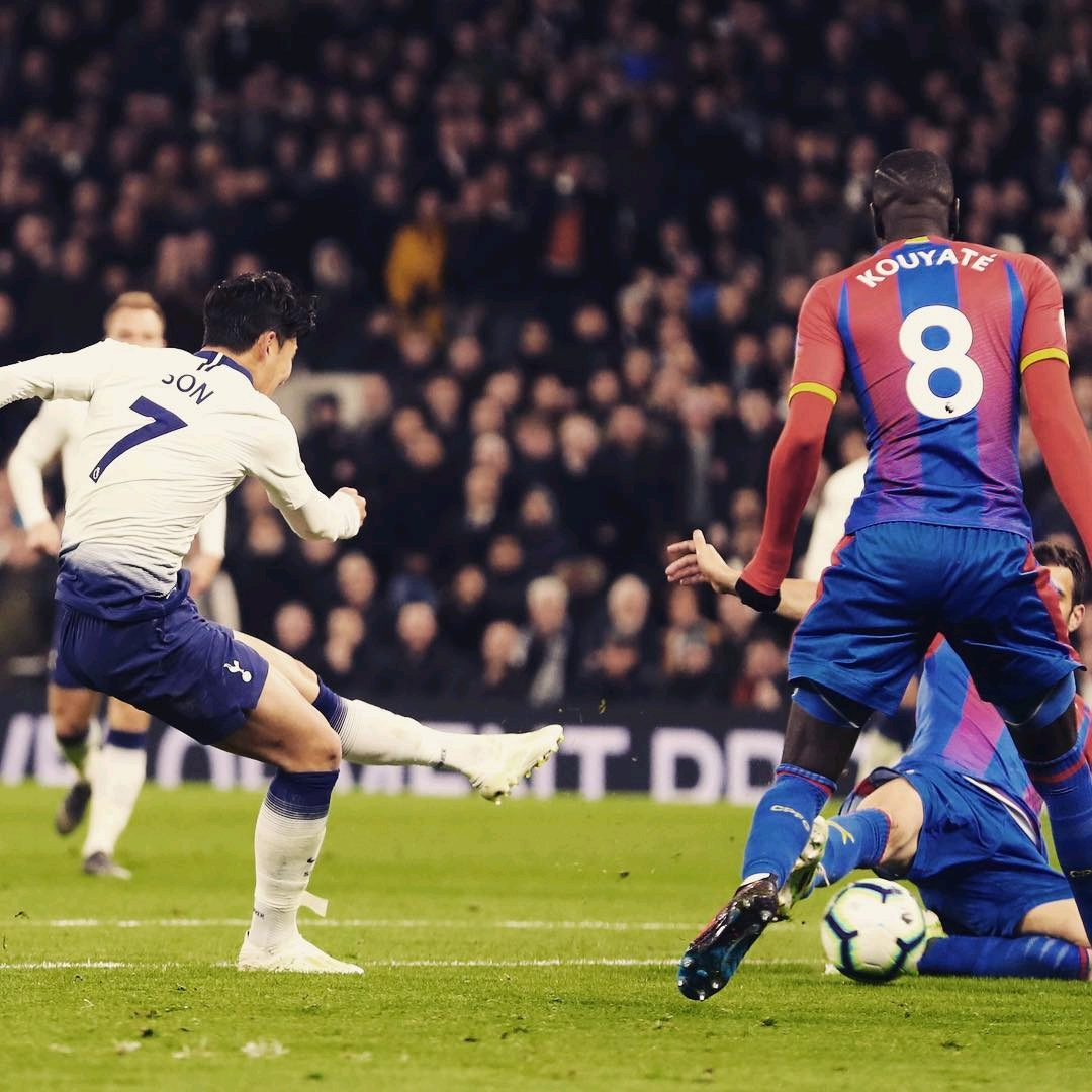 两队的交锋 两队的交锋